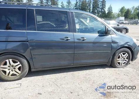 2005 Honda Odyssey Touring from USA, damaged, VIN 5FNRL38825B008667